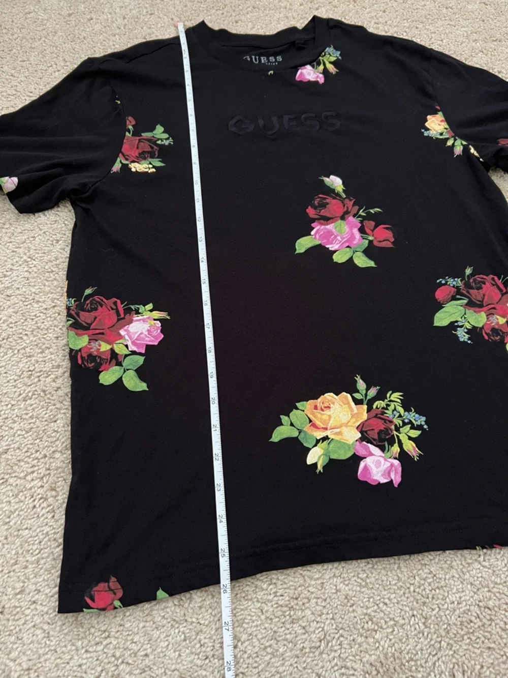 GUESS Floral Short Sleeve Shirt Men's Medium Black Crew Neck Logo Los Angeles - Picture 3 of 5